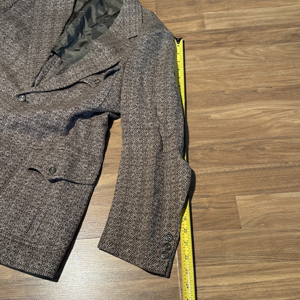 Blazer Diamond Pattern Medium - Picture 10 of 11